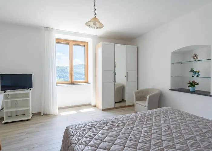 Casale Del Nonno Apartahotel 4*