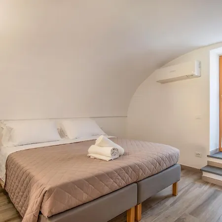 Casale Del Nonno Aparthotel Sorrento