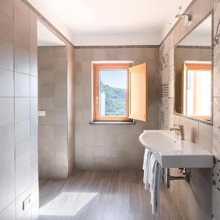 Casale Del Nonno Ξενοδοχείο με διαμερίσματα 4*