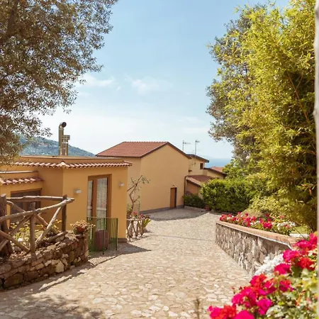 Apartahotel Casale Del Nonno